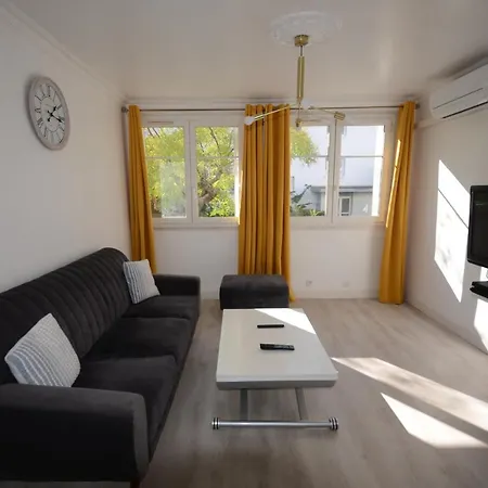 Apartment Superbe 8 Personnes 2 2 Salles De Bain Wifi Netflix Et Parking Gratuit Montpellier