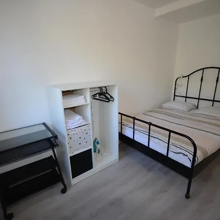 Apartment Superbe 8 Personnes 2 2 Salles De Bain Wifi Netflix Et Parking Gratuit *